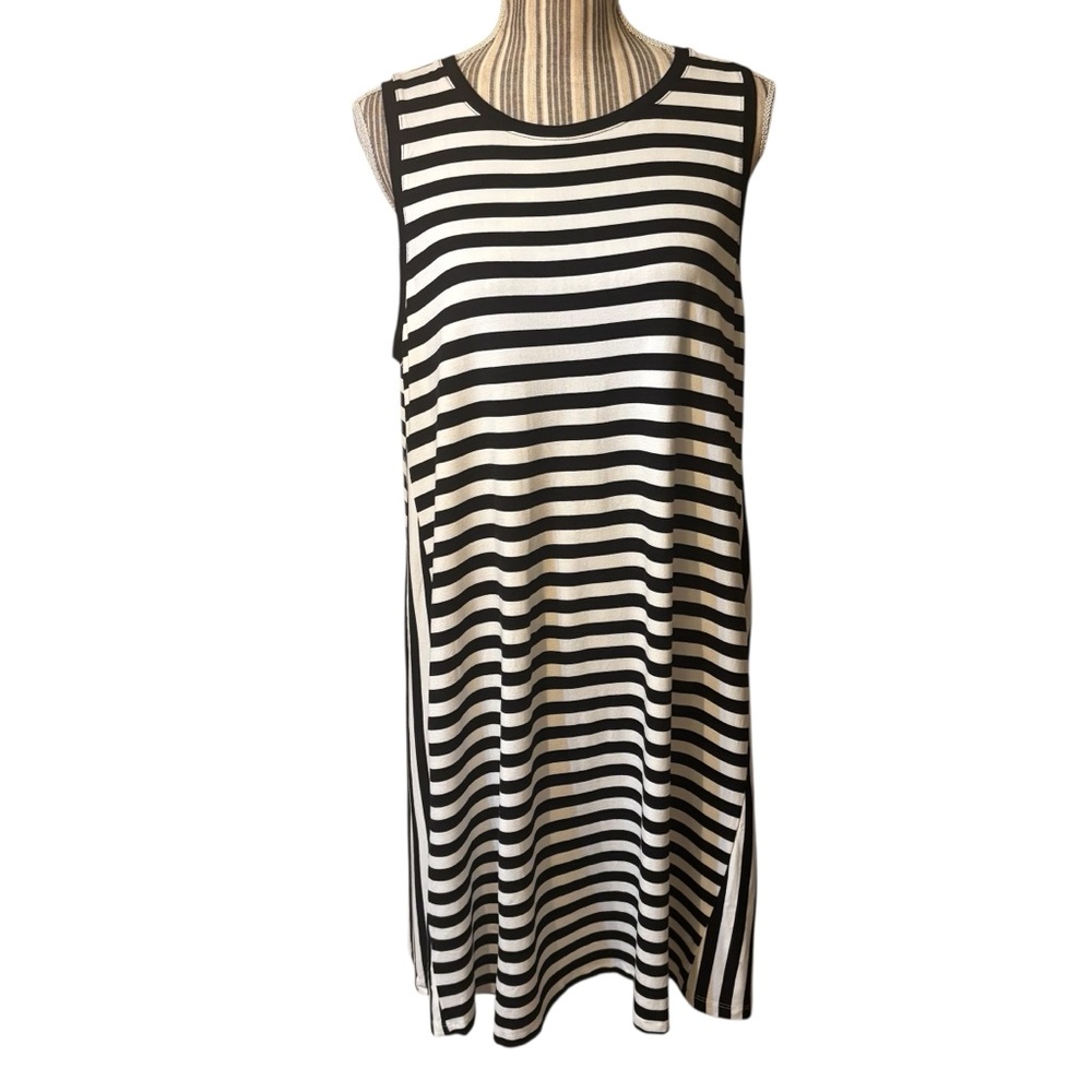 New LOFT Dress XL Black White Striped Mini Rayon Spandex Sleeveless Comfy NWOT